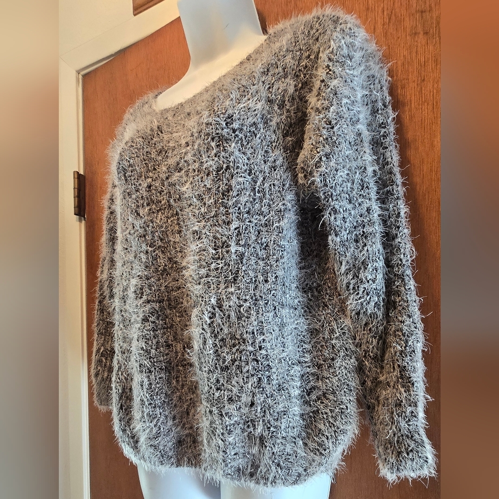 HOST PICK! 🎉🎊 Express Fuzzy Black Gray & White Sweater SzL - Picture 3 of 6